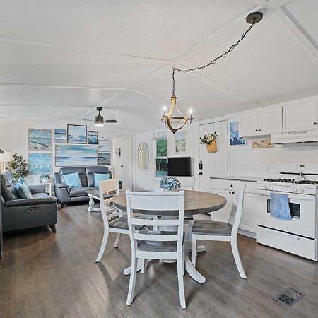 Pet-Friendly Lake Dallas Home Near Lewisville Lake Exteriör bild
