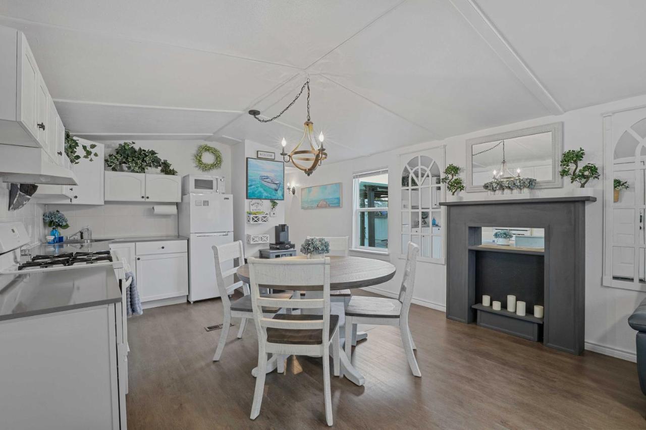 Pet-Friendly Lake Dallas Home Near Lewisville Lake Exteriör bild